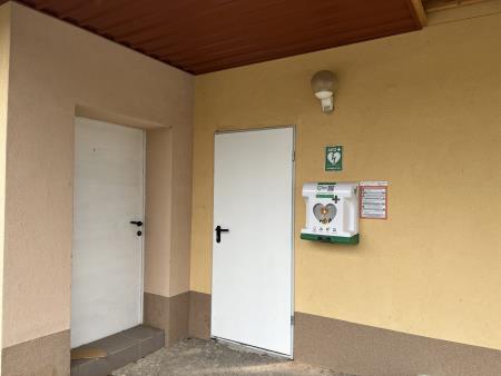 Nova AED naprava pri vaško-gasilskem domu v Budincih 1